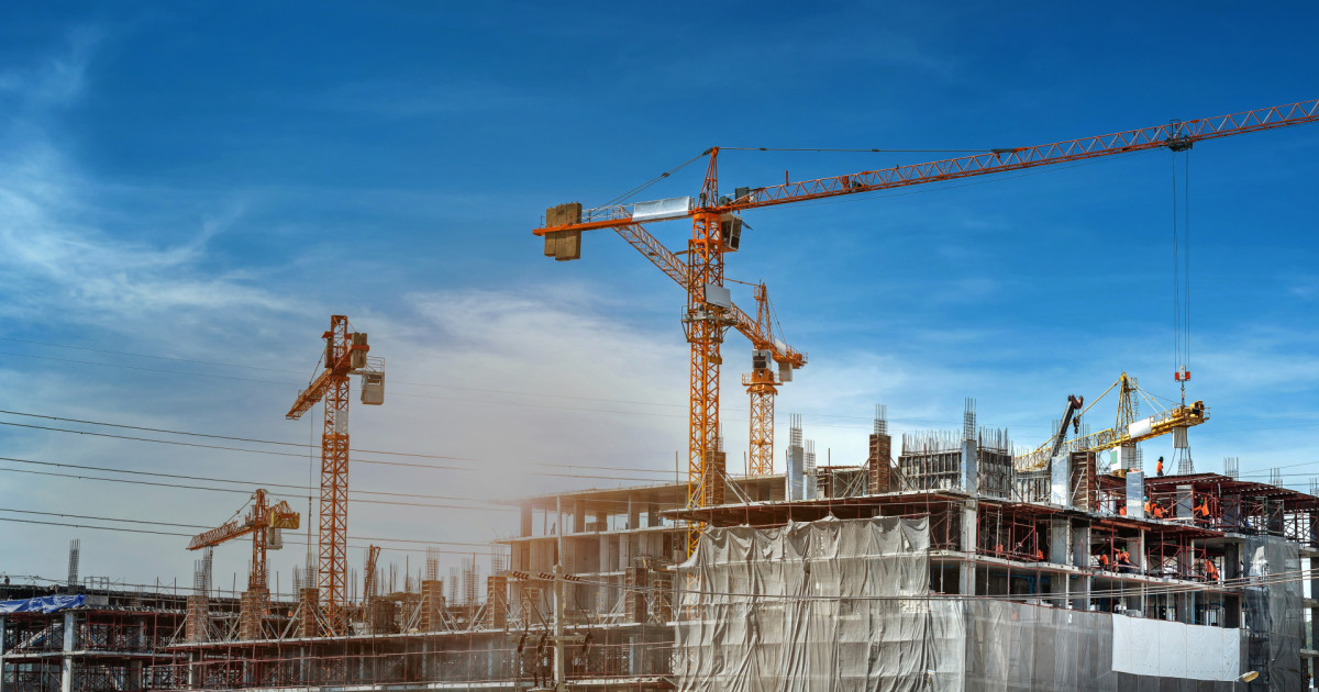 IoT for reducing risks in construction sites