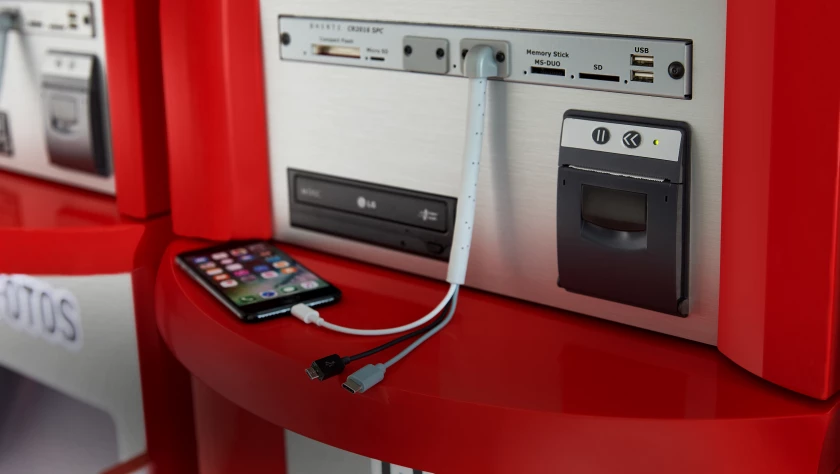 LTE enabled photo printing services