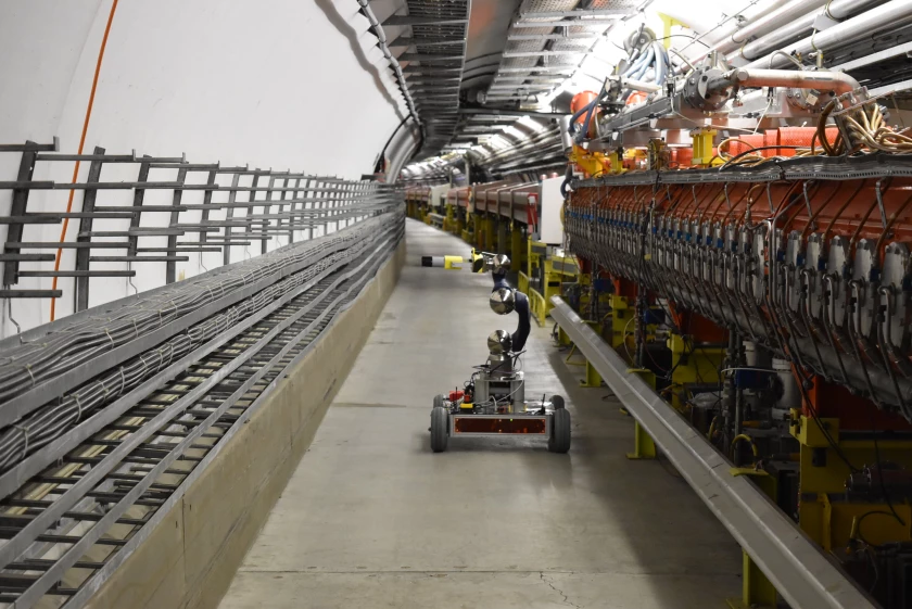 マルチタスクロボット「CERNbot」のリアルタイム接続を可能にするIoTソリューション