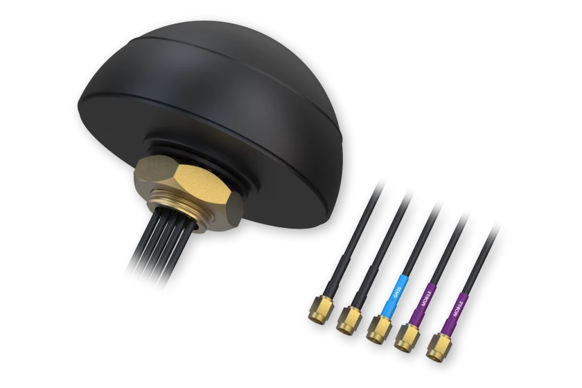 Product of <p>COMBO MIMO MOBILE/GNSS/WIFI ROOF SMA ANTENNA</p>