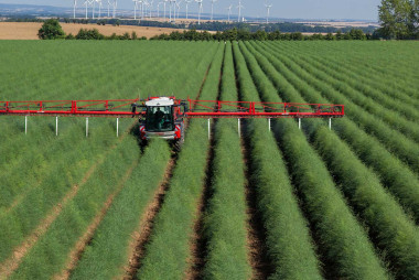 Connectivity for Mobile Agricultural Machines