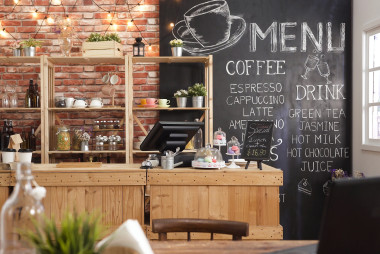 Verbesserung der Café-Wi-Fi-Abdeckung mit dem allerersten Access Point von Teltonika Networks