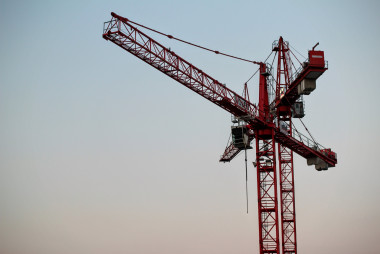 Cellular Gateway for Smart Construction Cranes