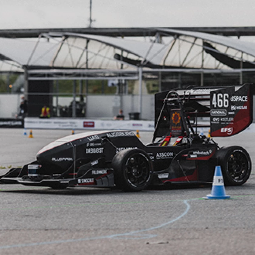 AUTONOMOUS RACING CAR CONNECTIVITY POWERED BY RUTX11