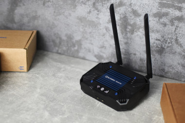 say-hello-to-tcr100-the-first-teltonika-networks-home-router-banner.jpg